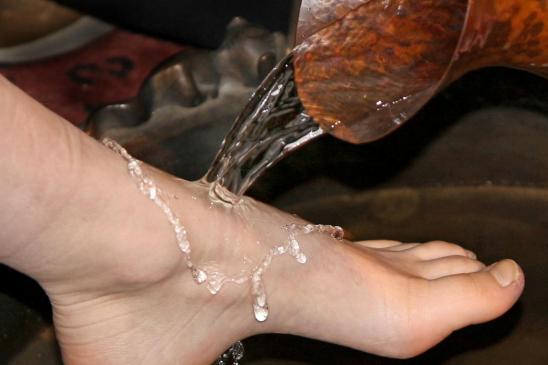 Gründonnerstag: Fußwaschung