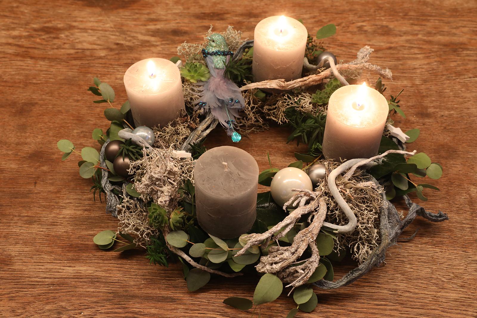 Adventskranz zum 3. Advent